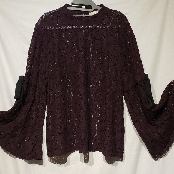 Loft plum sheer lace top size large. - Picture 2 of 10